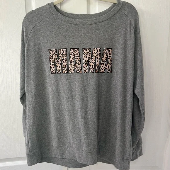 Long Sleeve “MAMA” Leopard Print Embroidered Shirt - Picture 2 of 5